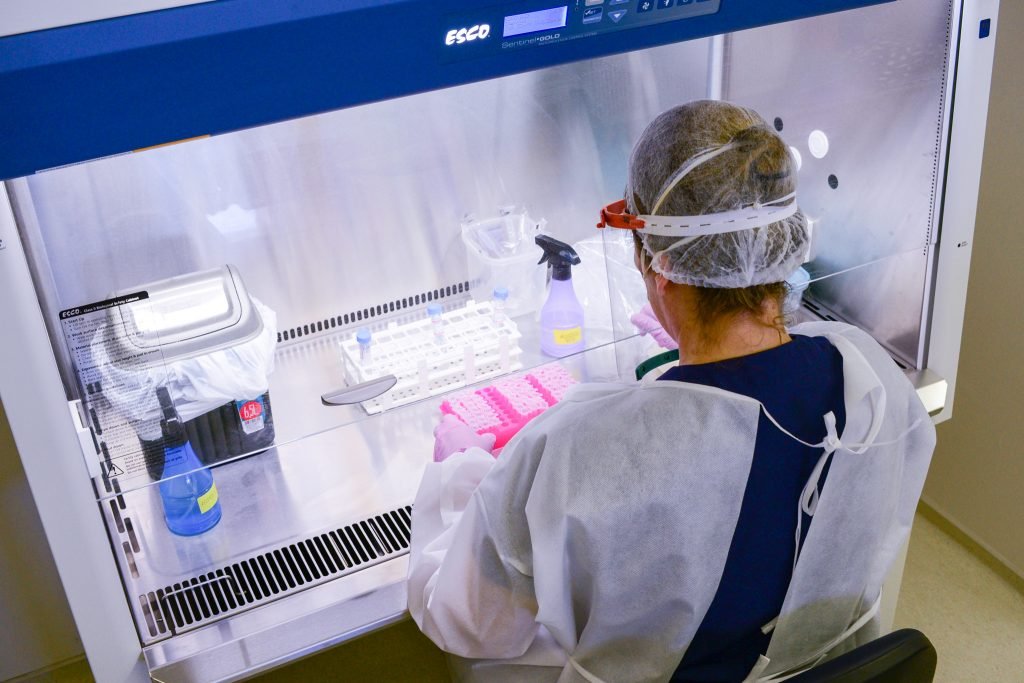 IMT-UFRN detecta duas novas variantes da covid-19 em Natal e Parnamirim