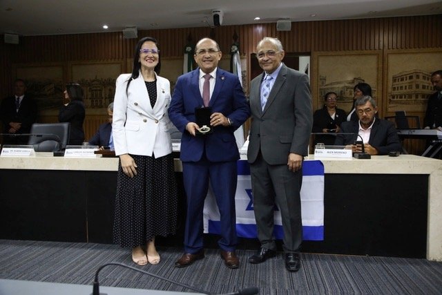 Câmara de Natal homenageia pastores e lideranças evangélicas em sessão solene