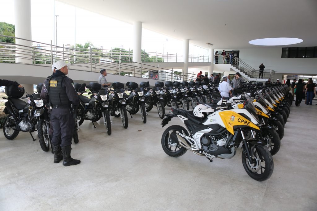 Governo do RN oficializa entrega de veículos e equipamentos para forças de segurança