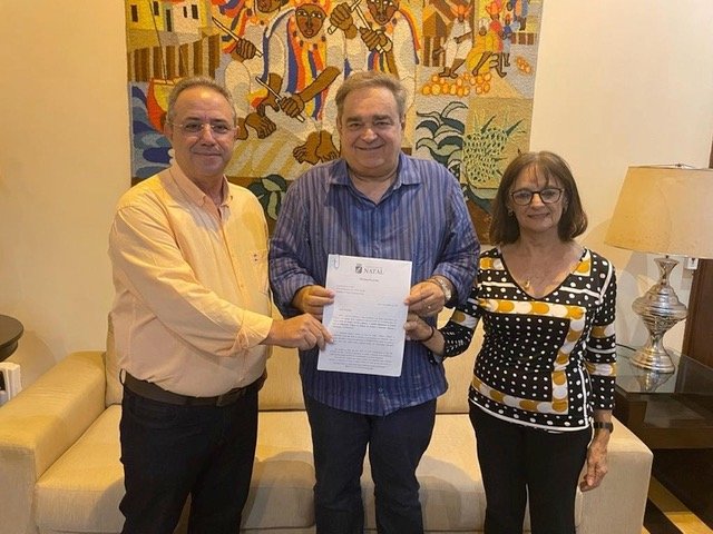 Prefeito envia à Câmara projeto que cria plano de cargos e salários da Alimentar