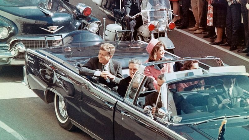 Kennedy: Milhares de arquivos sobre assassinato são abertos após 6 décadas pelo governo dos EUA