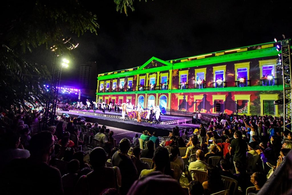 Emoção marca o retorno do espetáculo “Um Presente de Natal” à Cidade Alta