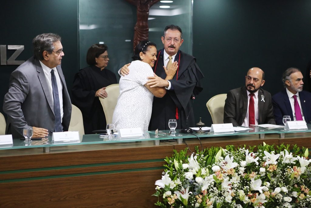 Governadora Fátima Bezerra participa de posse dos novos dirigentes do TCE