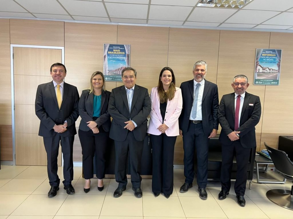 Álvaro Dias cumpre agenda em Brasília para liberar recursos