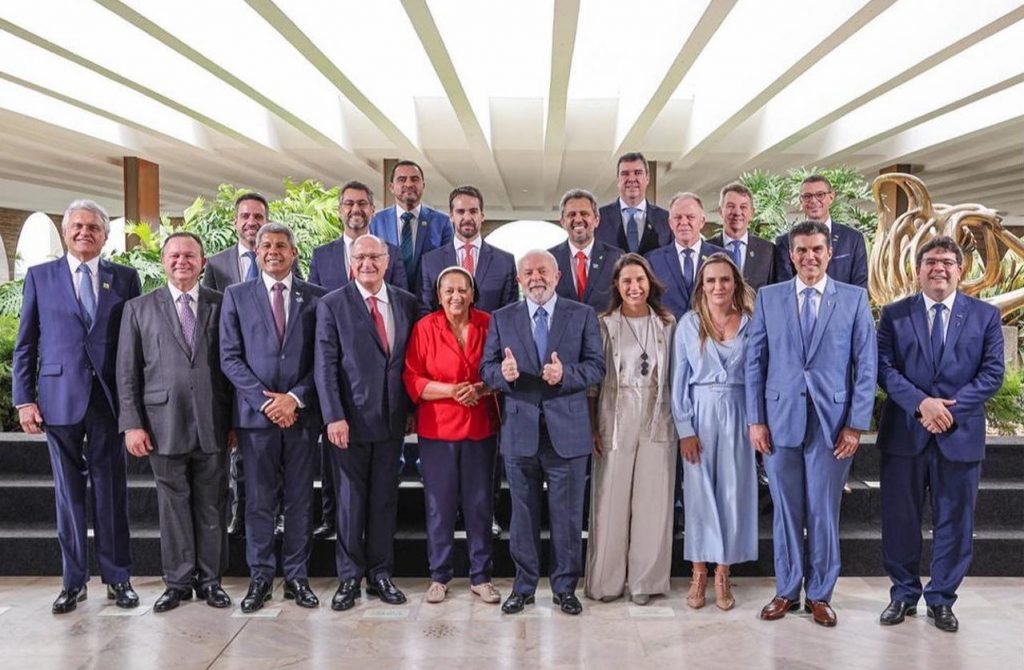 Fátima apresenta obras prioritárias e elogia retomada do pacto federativo