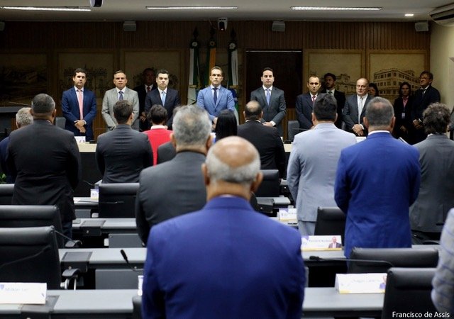 Novo presidente e vereadores tomam posse na Câmara Municipal de Natal