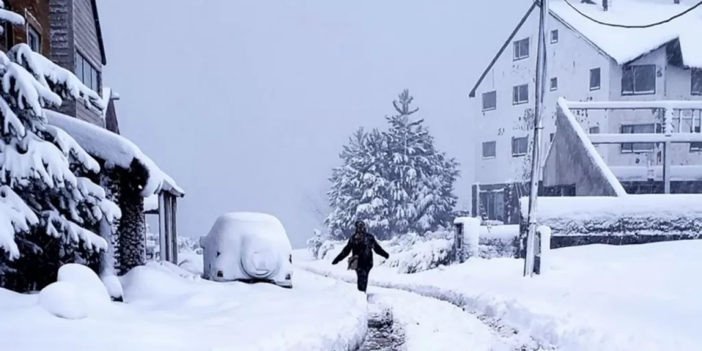 Teoria da conspiração bizarra afirma que neve é uma criação do governo dos EUA e de Bill Gates