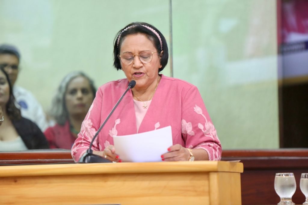 Governadora toma posse no segundo mandato