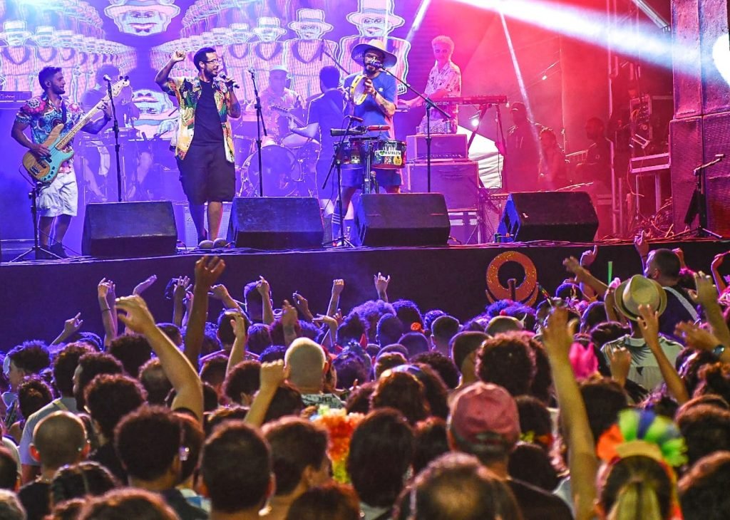 De Beatles a Academia da Berlinda, a alegria tomou conta do polo Petrópolis no carnaval de Natal