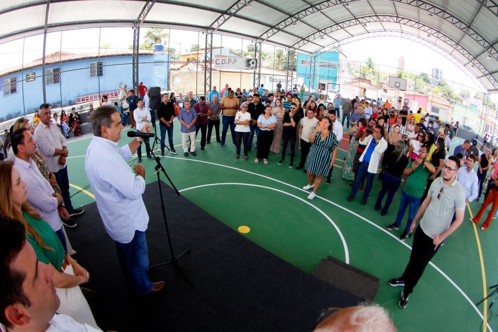 Passo da Pátria ganha quadra poliesportiva coberta e novos equipamentos de laze