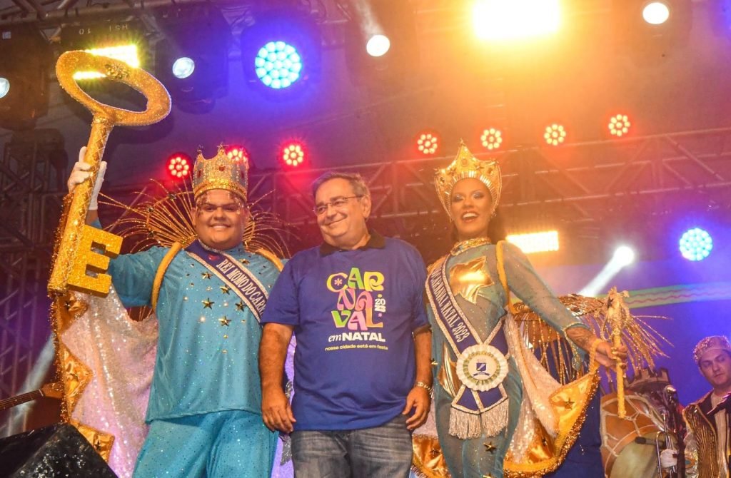 Carnaval de Natal 2023 é aberto no Largo do Atheneu com alegria e irreverência 