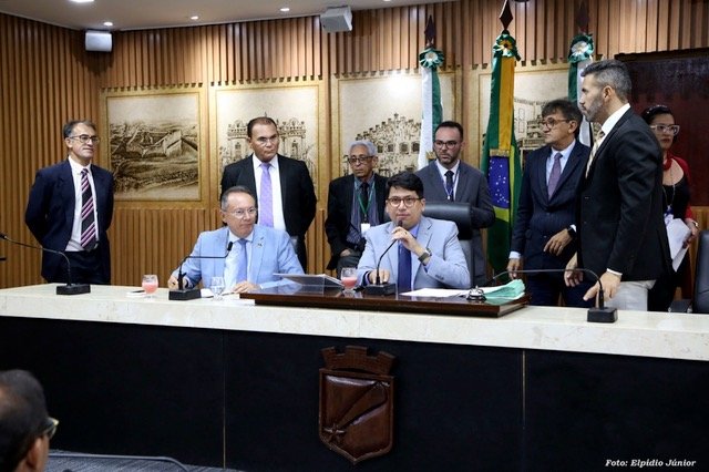 Vereadores derrubam veto do Executivo e abrem caminho para Plano da Carreira SUAS
