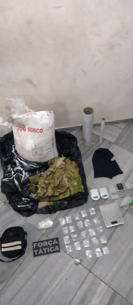 PM apreende mais de 20kg de cocaína em Mãe Luíza