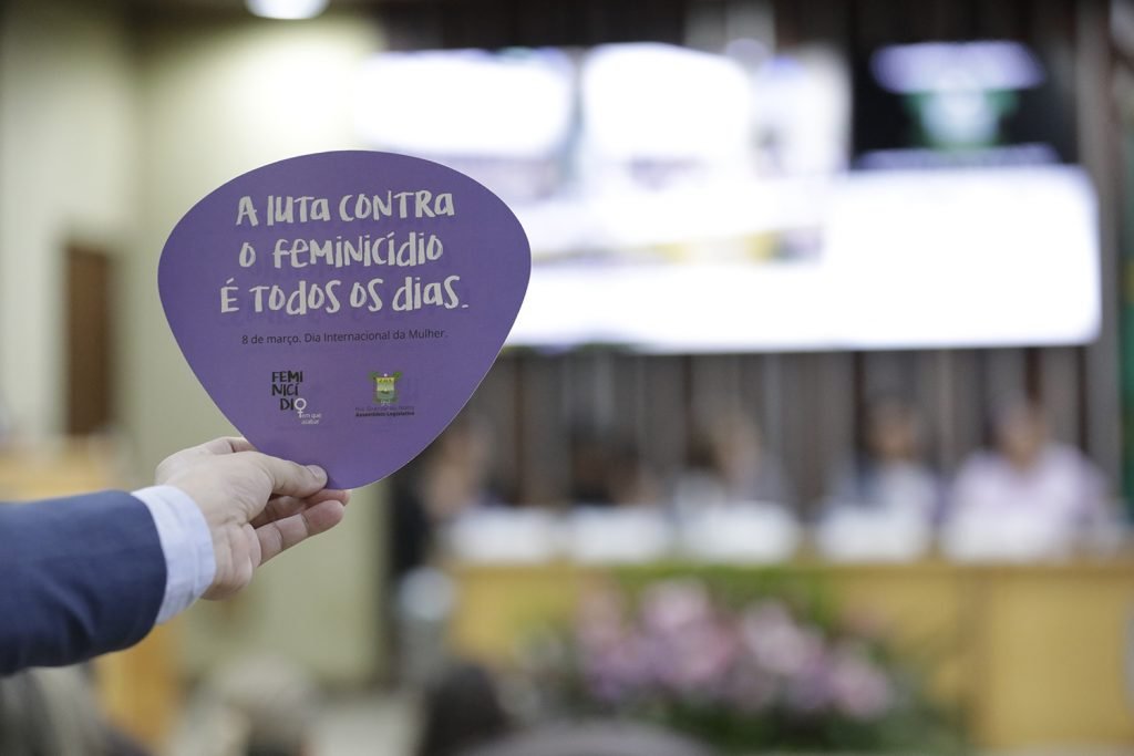 Ministra e governadora participam de audiência contra a misoginia na Assembleia Legislativa