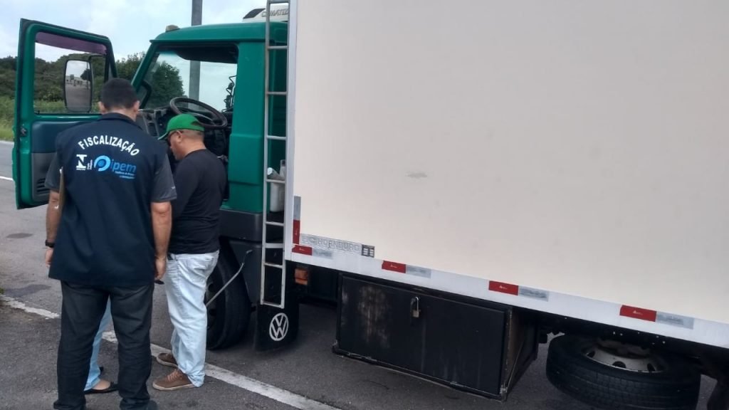 Governo federal reduz em 56% a taxa do Inmetro para verificação dos cronotacógrafos