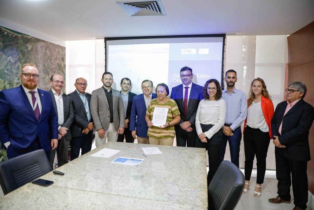 Governo do RN assina acordo para projeto eólico offshore