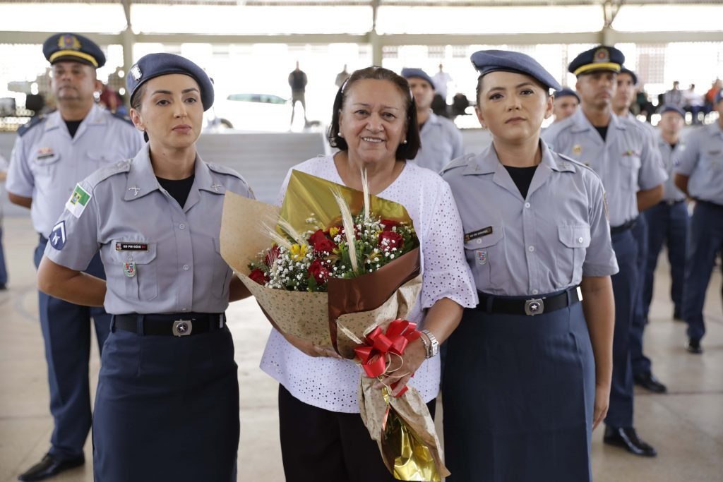 Governo anuncia promoções e incorpora novos praças à Polícia Militar