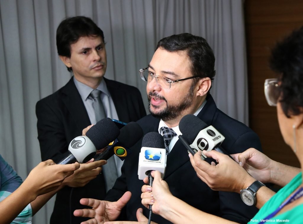 Reunião entre CMN, MP e FUNCERN determina nova prova para cargo específico