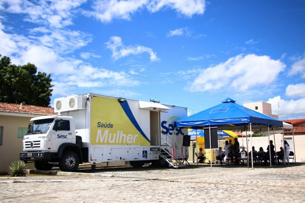 Carnaubais recebe unidade móvel Sesc Saúde Mulher pela primeira vez