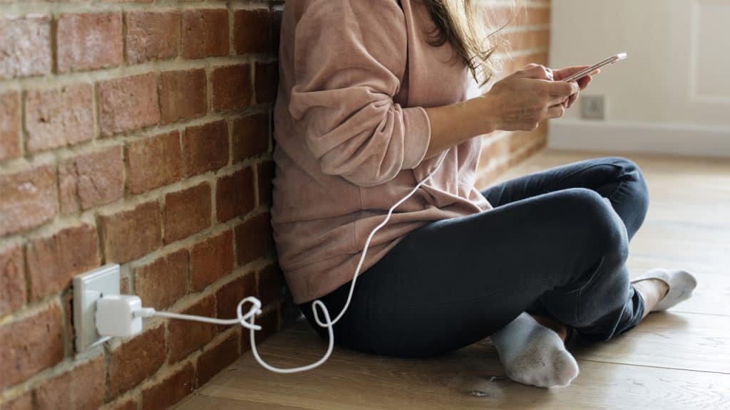 Holanda proíbe telefones celulares e outros eletrônicos das salas de aula a partir do próximo ano