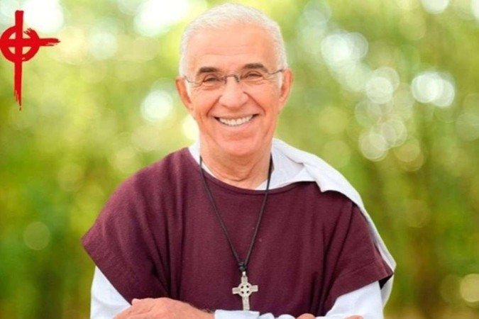 Padre suspeito de estupro é internado em estado grave em Recife