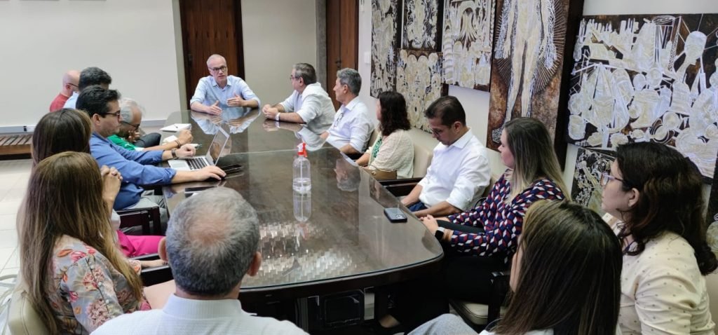 UFRN e Prefeitura do Natal planejam projeto de combate ao analfabetismo