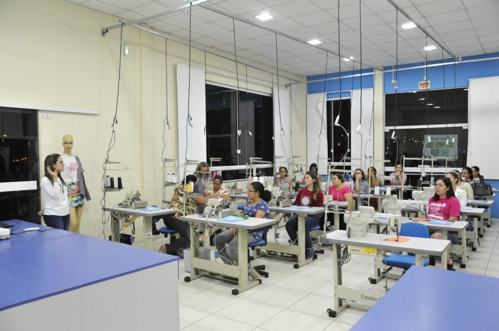 Shein: gigante de roupas vai abrir 2 mil fábricas e gerar 100 mil empregos no Brasil