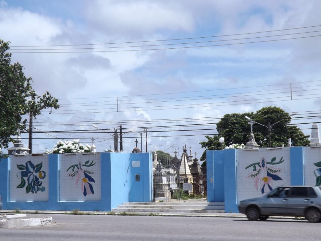 Cultura: Empresa Vila incentiva produção literária com livro que retrata a história do Cemitério do Alecrim sob o olhar de intelectuais potiguares