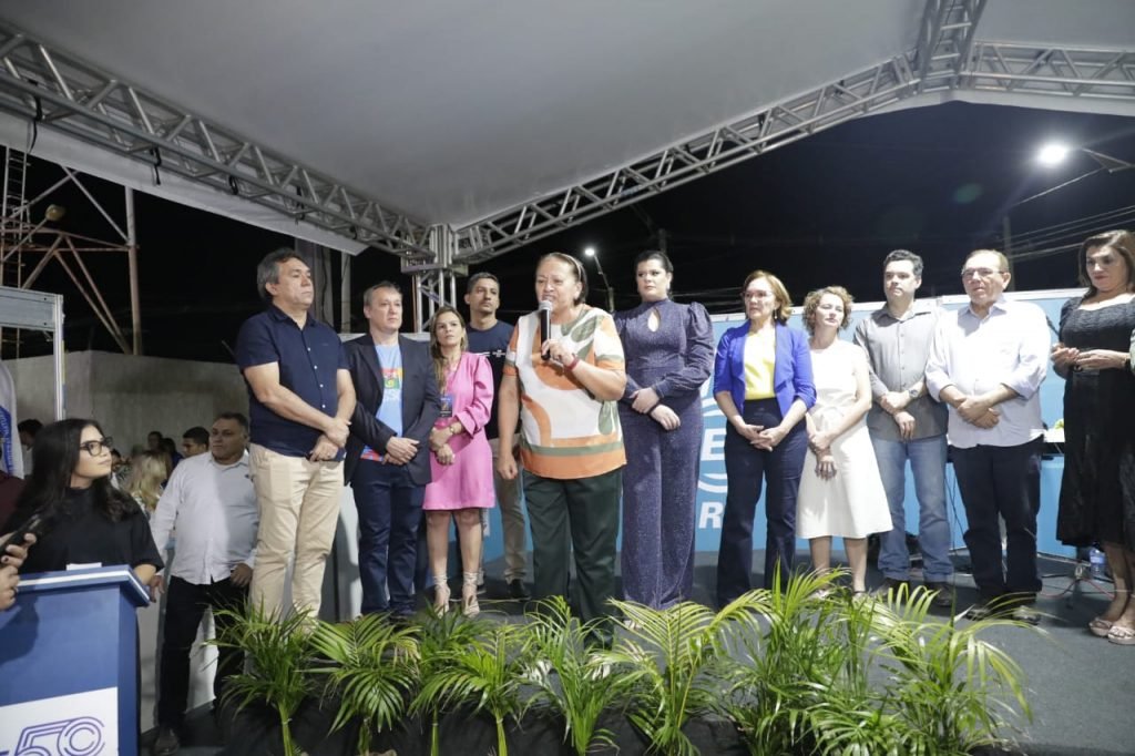 Governadora visita 26ª FINECAP no Alto Oeste