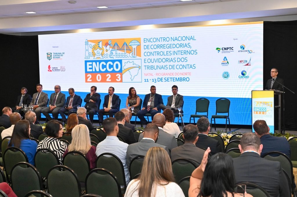Encontro nacional é aberto em Natal com participação de 33 Tribunais de Contas do Brasil