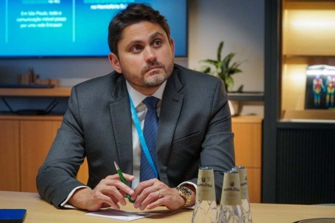 Ministro das Comunicações tem bens bloqueados pelo Supremo