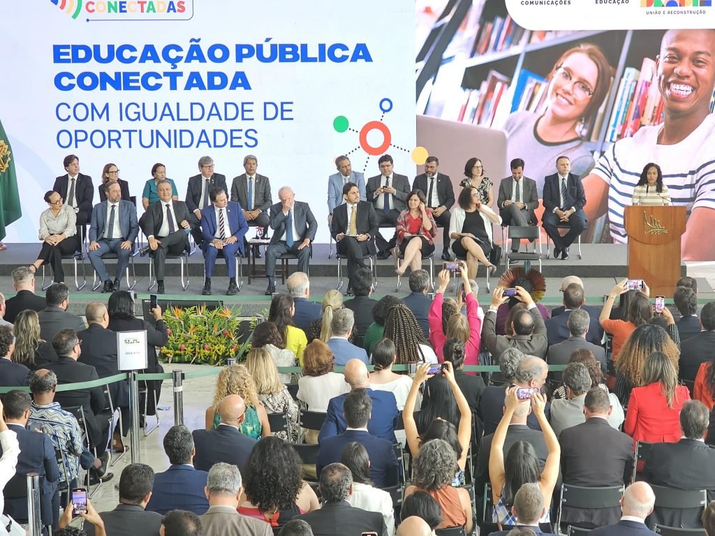Governadora participa do lançamento da Estratégia Nacional de Escolas Conectadas