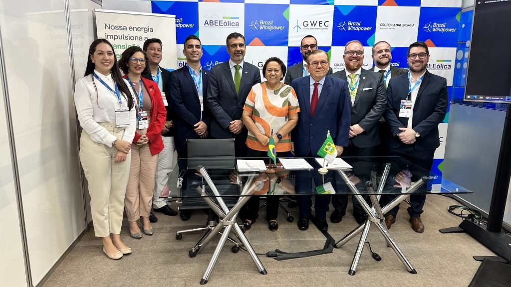 RN reforça parcerias para desenvolvimento de energia eólica offshore