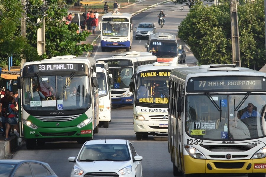 Justiça mantém decisão e ordena pela 11ª vez retorno das linhas de ônibus em Natal