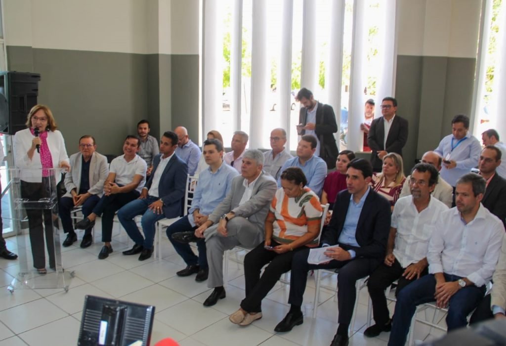 Zenaide defende funcionamento do Aeroporto em Mossoró e destina quase R$ 10 milhões para Complexo Educacional em Caicó