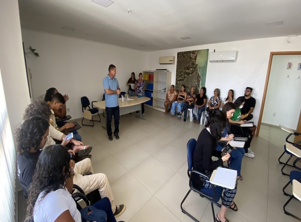 Prefeitura cadastra quiosqueiros da Redinha que optaram por indenização parcial