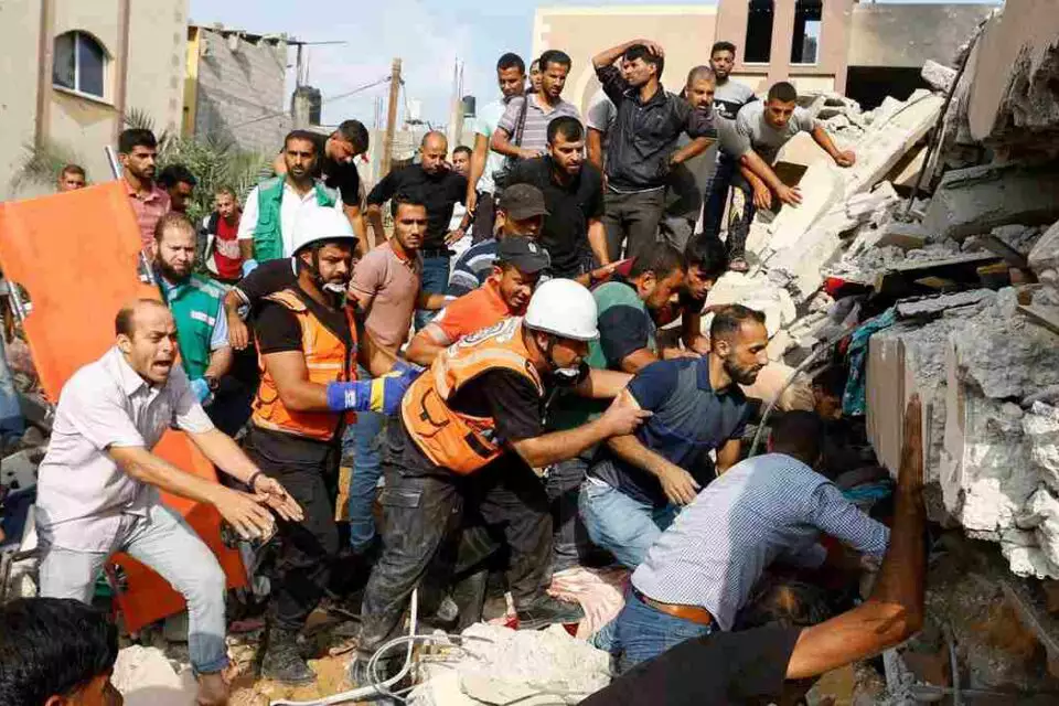 Israel conta 260 corpos no local onde brasileiros desapareceram