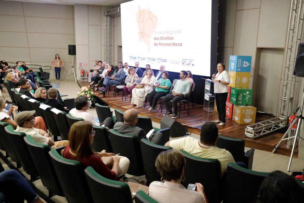 Oficina define ações para atenção à pessoa idosa