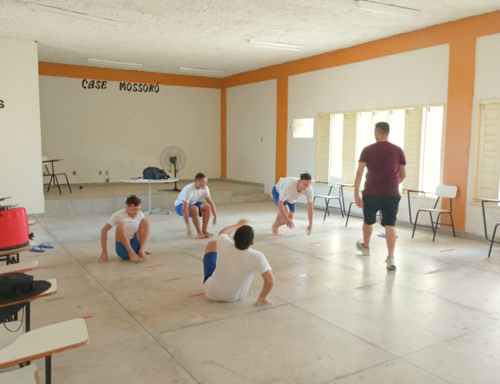 Adolescentes do Case Mossoró participam de oficinas de teatro ministradas por agente socioeducativo