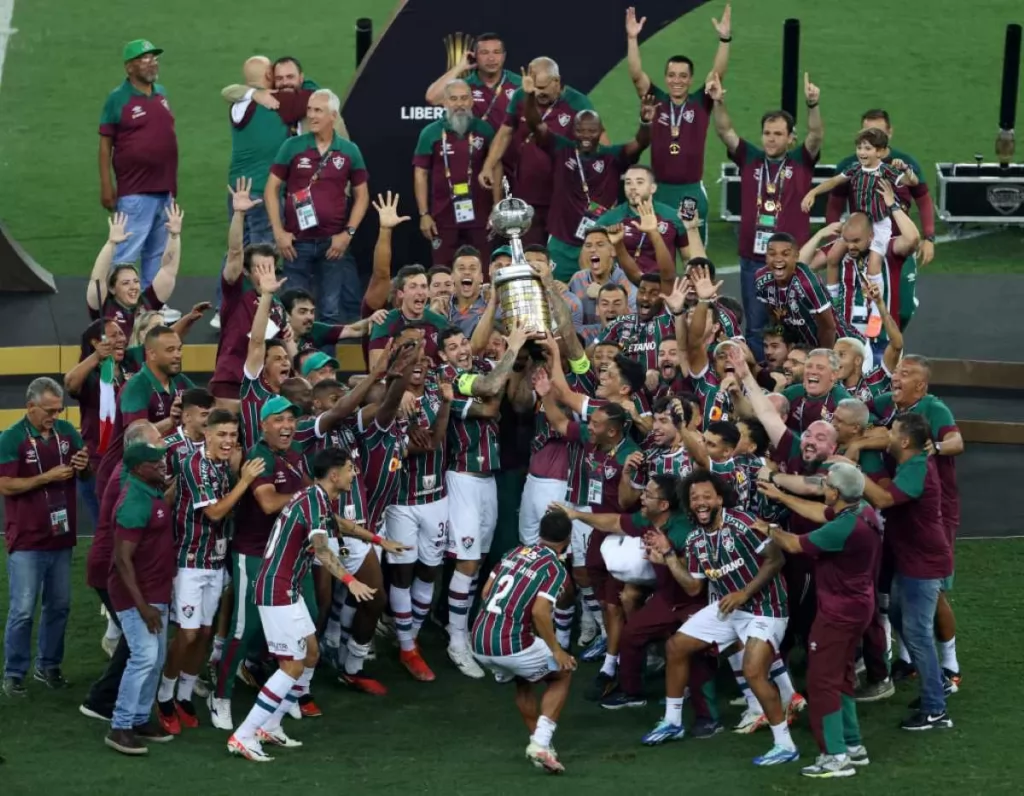 Fluminense vence o Boca e é campeão da Libertadores pela primeira vez