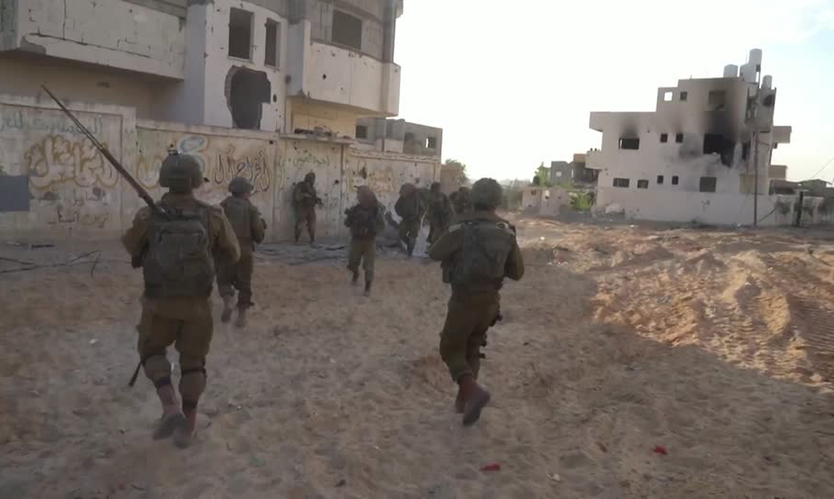 Netanyahu diz que tropas israelenses avançaram e cercaram a cidade de Gaza