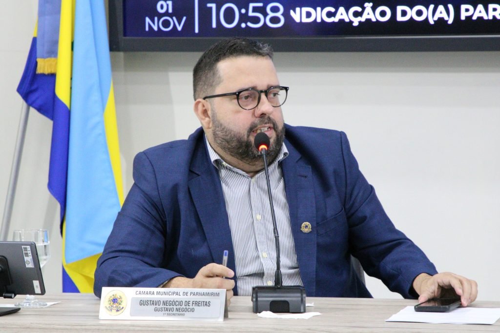 Câmara de Parnamirim homenageia médicos com comenda Dr. Marcondes Luiz Bezerra