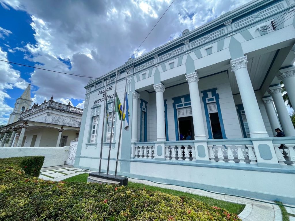 Prefeitura de Mossoró decreta 5 dias de luto pelo falecimento de Padre Sátiro Cavalcanti e cancela lançamento de obras