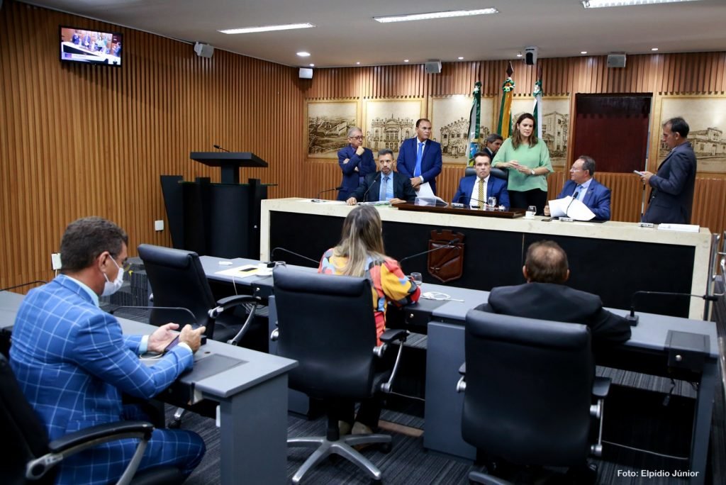 Aprovada Moção de repúdio à vereadora que atribuiu deficiência a “castigo de Deus”