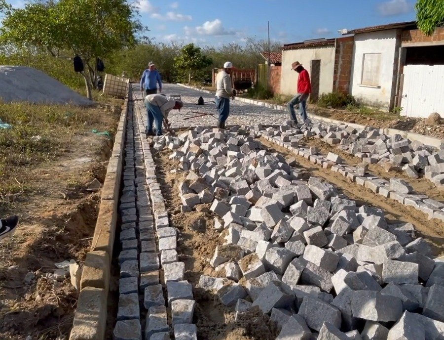 Prefeitura inicia nova obra de pavimentação em Bela Macaíba