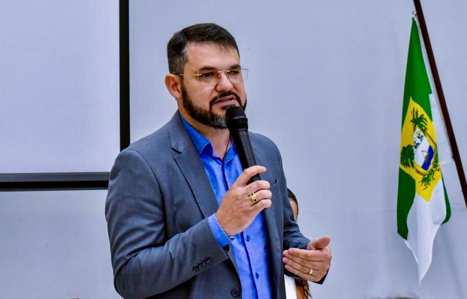 Com risco de calamidade financeira, prefeituras devem elaborar planos para conter despesas, diz consultor em gestão pública