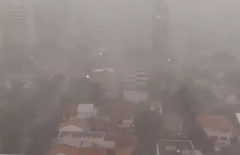 ‘Silêncio ensurdecedor’ sobre fumaça na Amazônia continua, apesar de alerta do DJ Alok