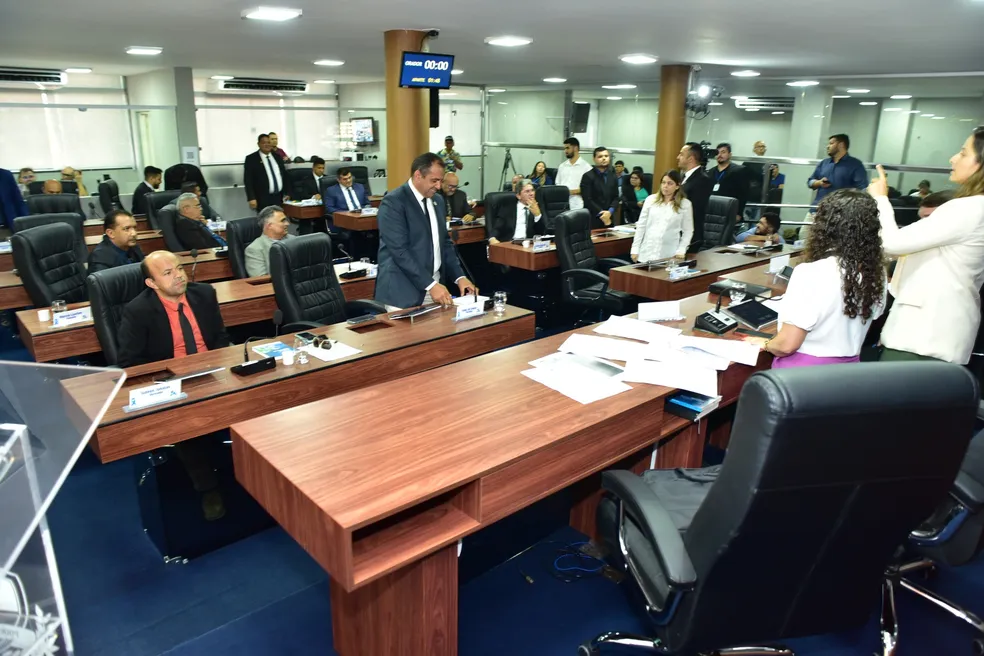 Vereadores aprovam projetos de lei que criam vagas para concursos públicos em Mossoró