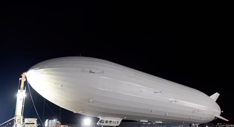 Maior dirigível do mundo está em fase de teste e promete revolucionar mercado de viagens