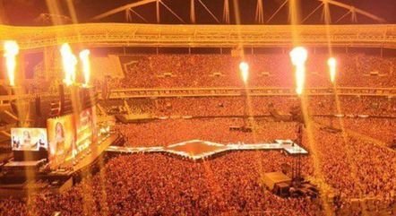 Palco de Taylor Swift foi montado em local que prejudicou ventilação, diz especialista